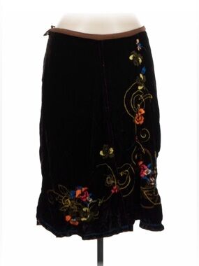 Johnny Was Naomi Embroidered Velvet Skirt